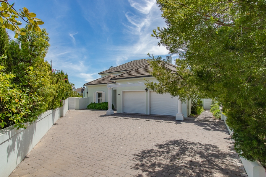 To Let 4 Bedroom Property for Rent in Val De Vie Estate Western Cape